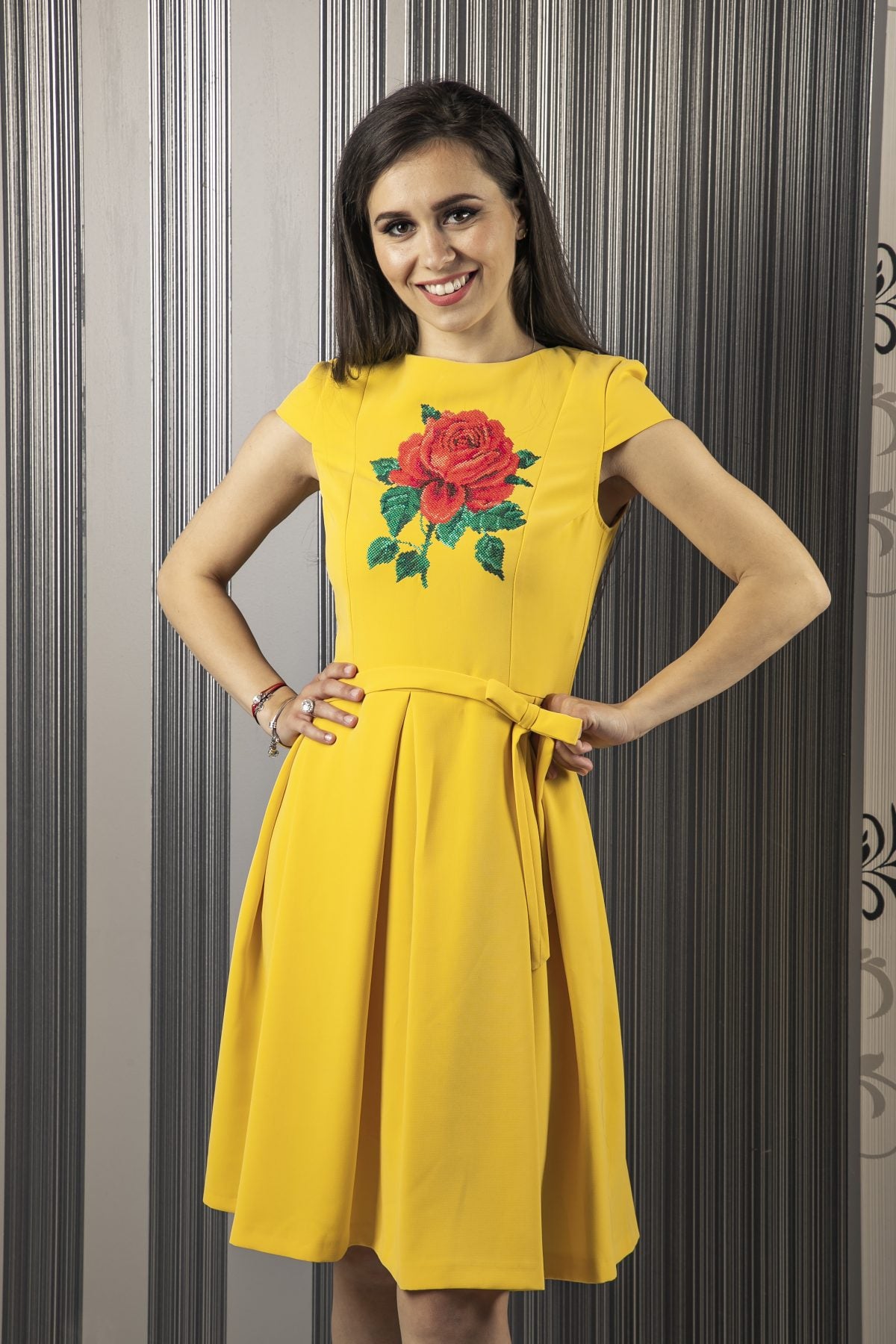 Rochie brodată Opium - Imagine 1