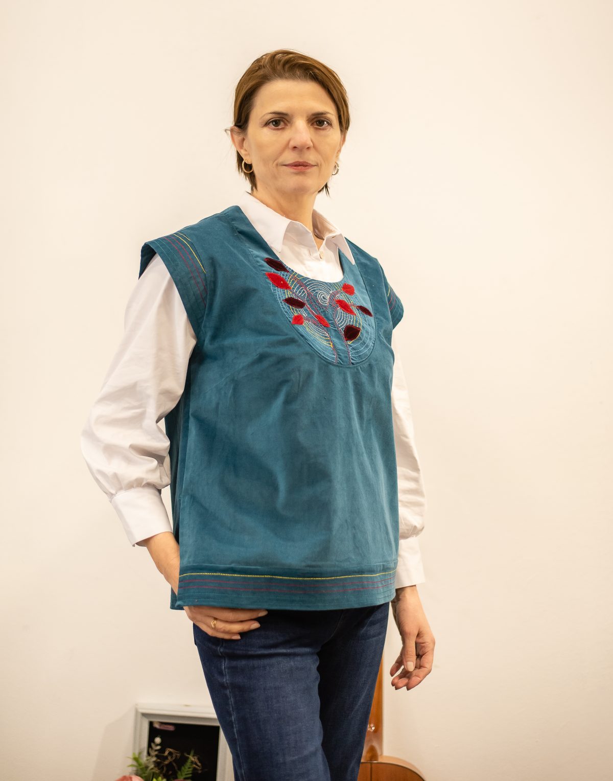 Vestă din catifea cu broderie Nomad - Imagine 1